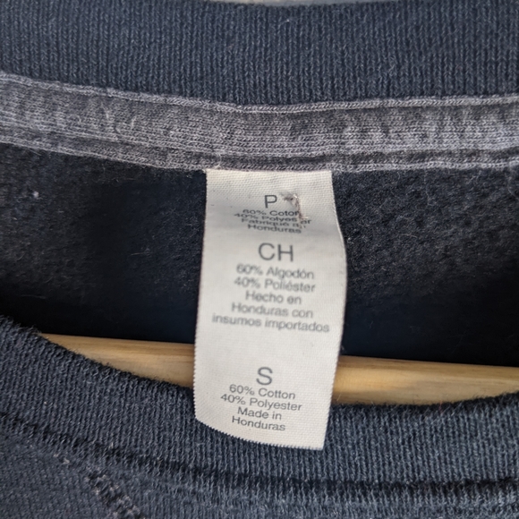 FREE with purchase 🤩 Ottawa sweater. Small. - Picture 2 of 5